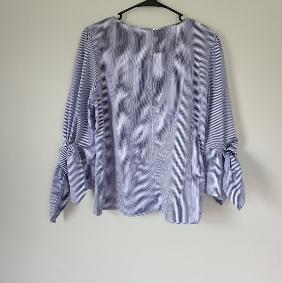 Ivanka Trump Top - Picture 4 of 4